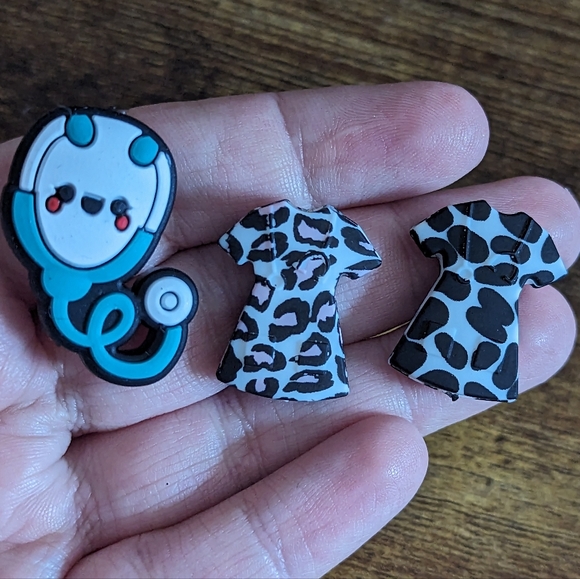 2 for $4 Item: Nurse Theme Focal Beads Set New! - Picture 2 of 2